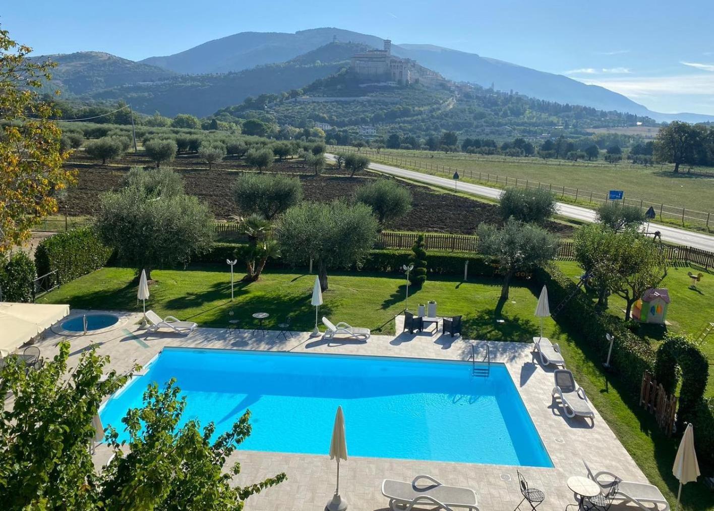 Agriturismo Il Girasole Ασίζη Εξωτερικό φωτογραφία