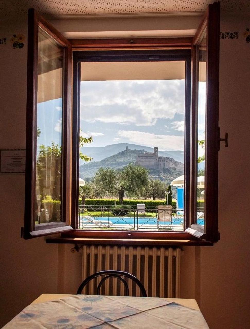 Agriturismo Il Girasole Ασίζη Εξωτερικό φωτογραφία